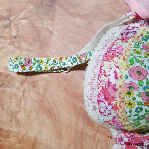 Pretty floral balconette bra 38C - Picture 7 of 10